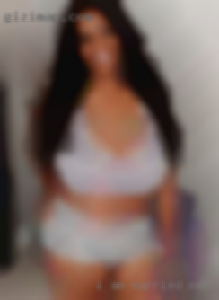 I am a 31 married men in Texarkana year old male virgin.